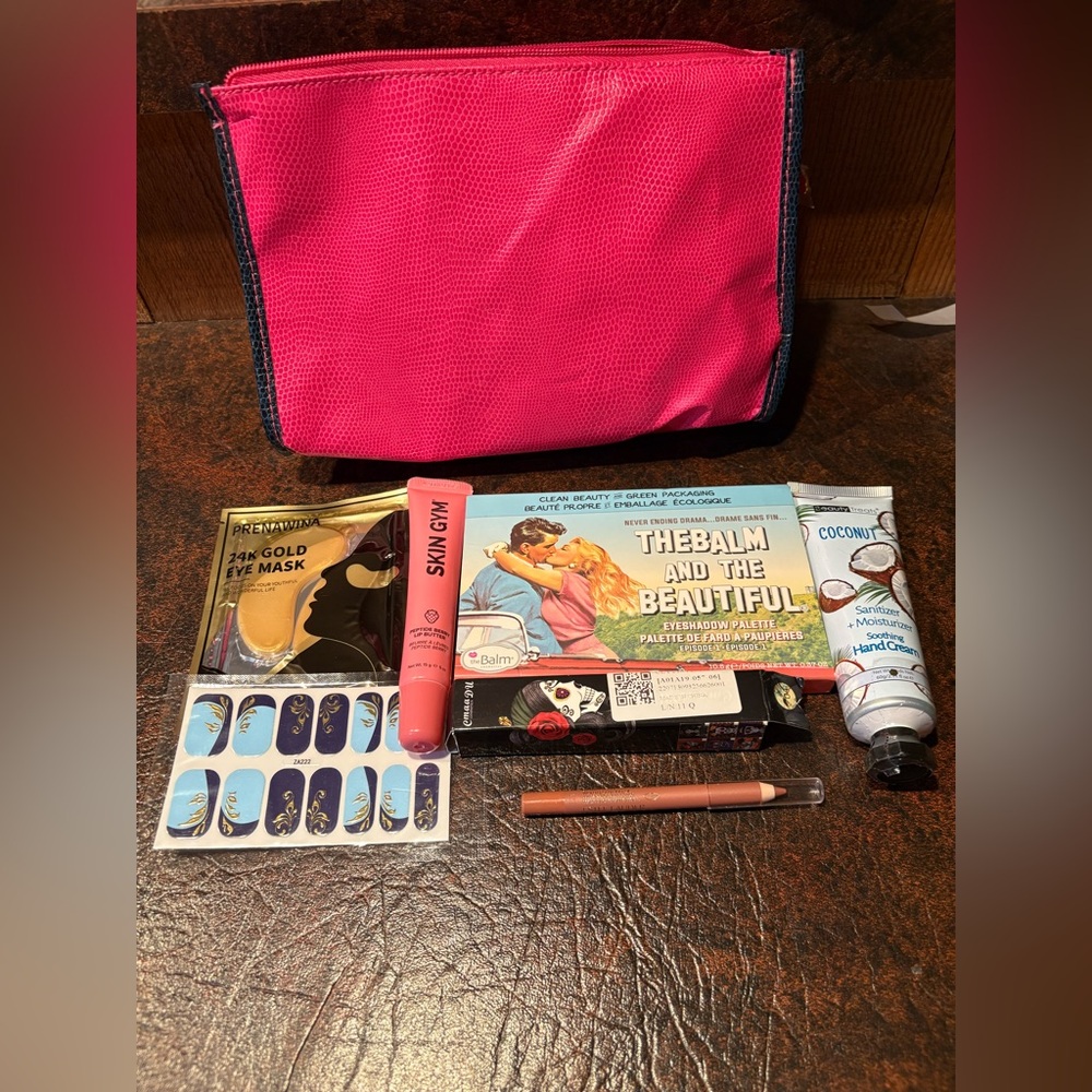 Beauty Bundle - Picture 1 of 16